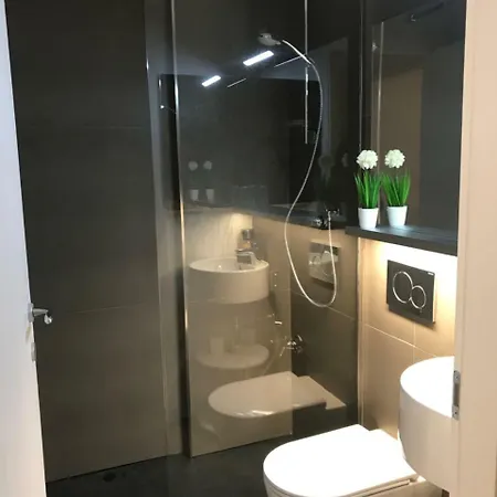 Apartment Viale Sabotino 5 *