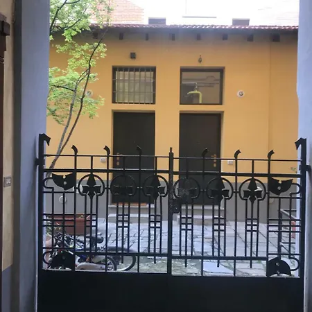 Viale Sabotino 5 * Milan