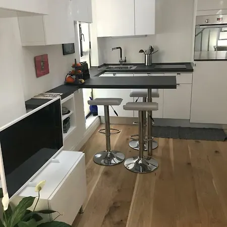 Viale Sabotino 5 * Milan